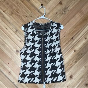 CAbi houndstooth vest
